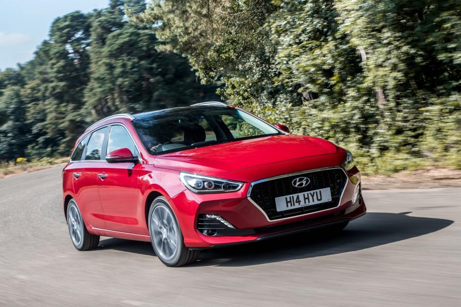  Hyundai i30 Tourer Go! SE (PD) 2018 года  (UK) (фото 2 из 40)